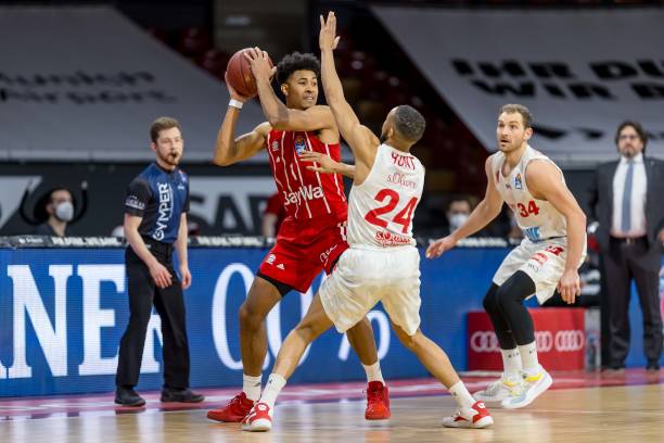 队保持巅峰 队保持巅峰