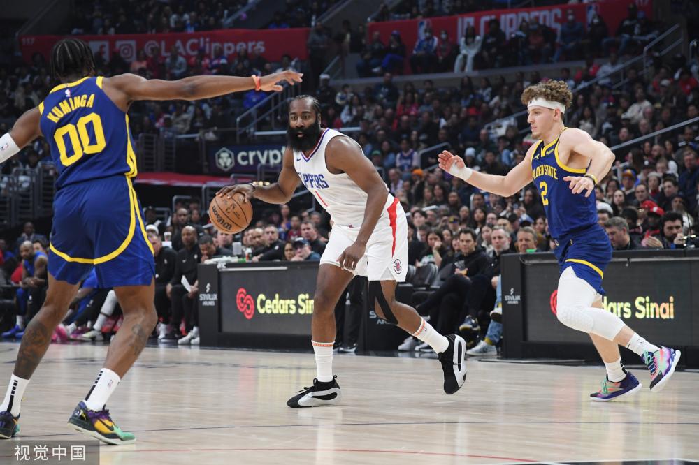 地开展着 地开展着