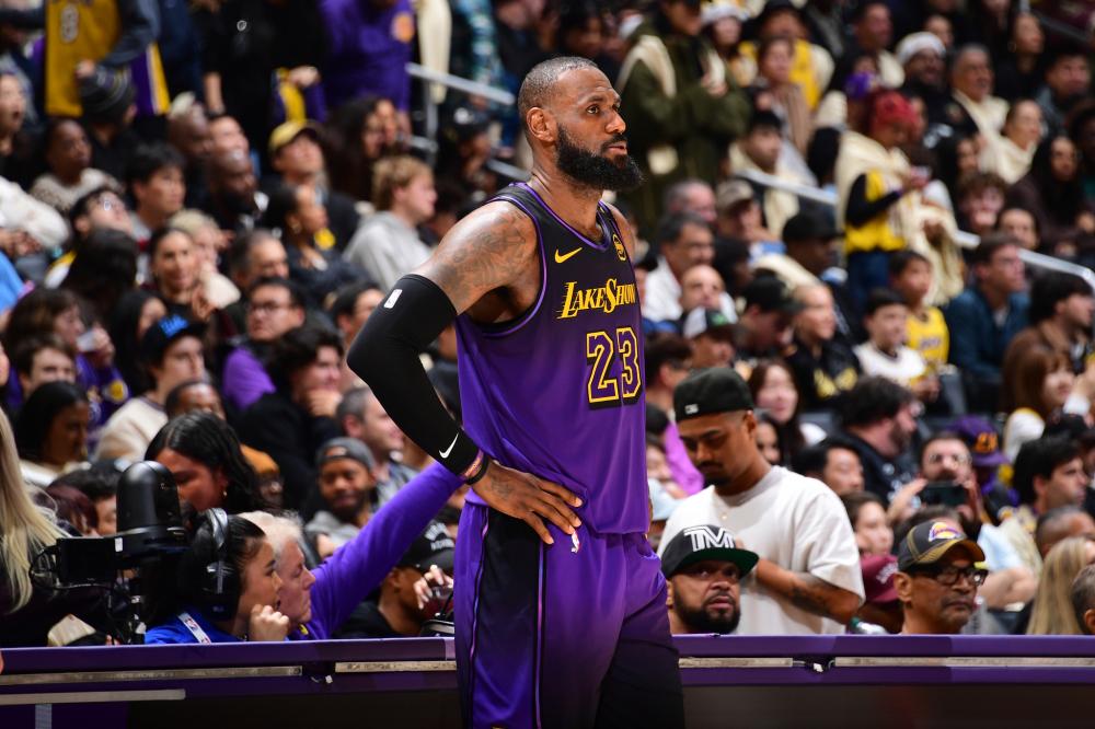 更是在向 更是在向