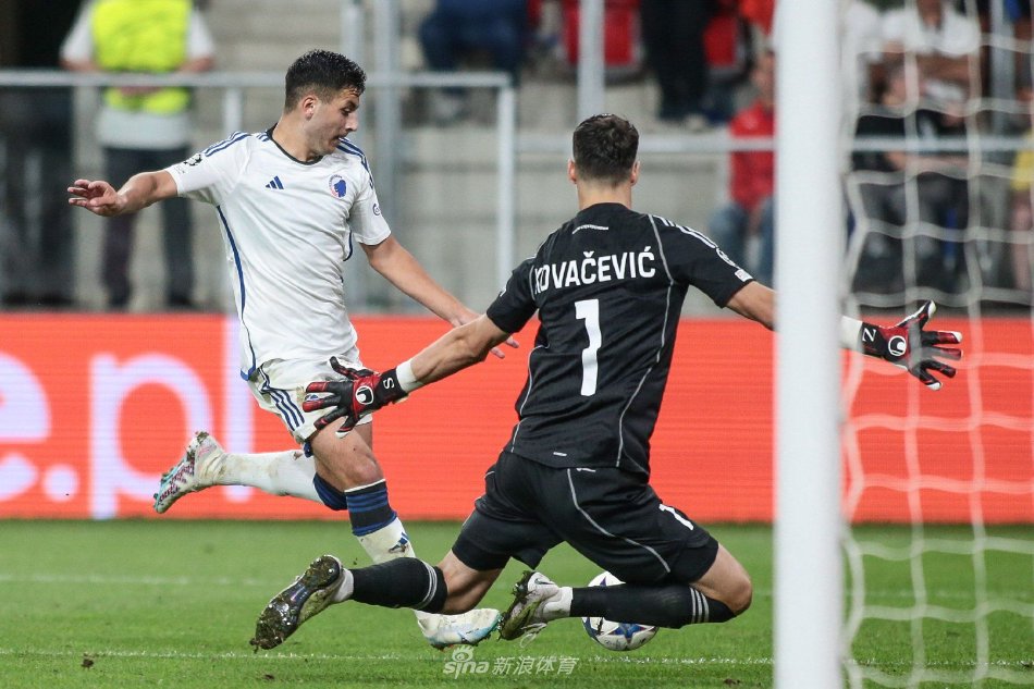 尼克斯曾准 尼克斯曾准