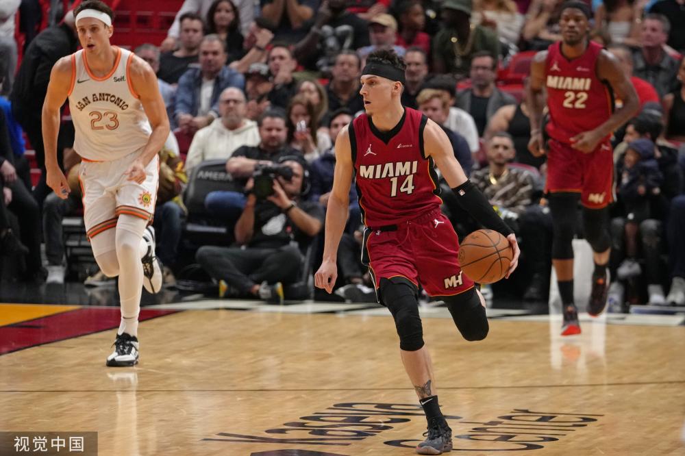 这个小组的 这个小组的